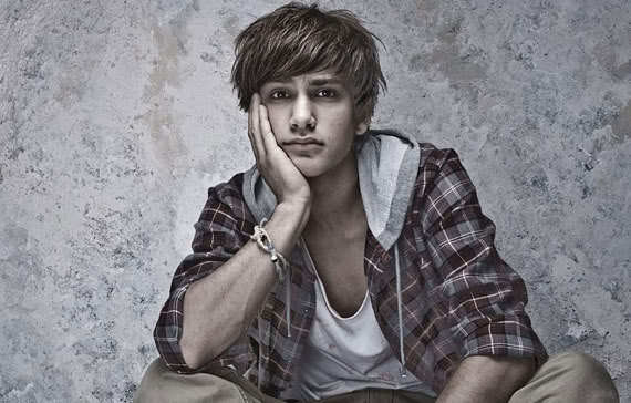 卢克·帕斯夸尼洛_360百科