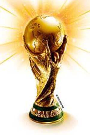 因此国际足联决定为1974年世界杯制作新的冠