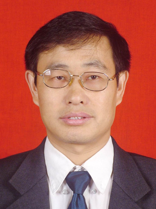 2 主要经历 编辑本段   1987年8月至1991年7月在桂林空军学院学习