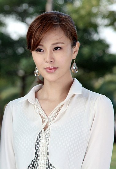 关悦(中国内地女演员)_360百科